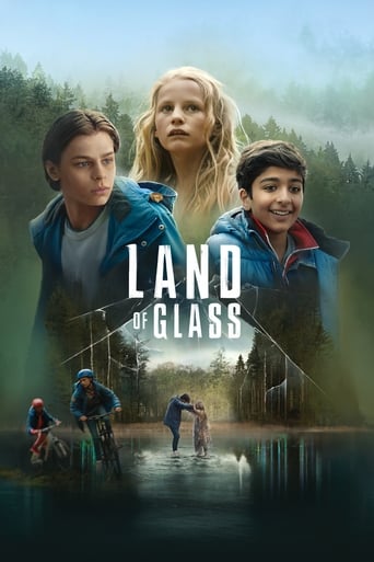 Bild från filmen Land of Glass