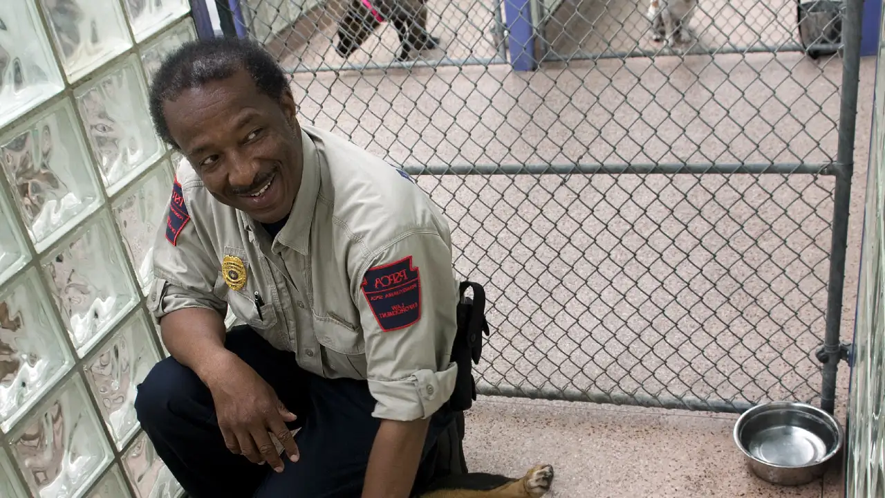 Animal Planet - Animal Cops Philadelphia