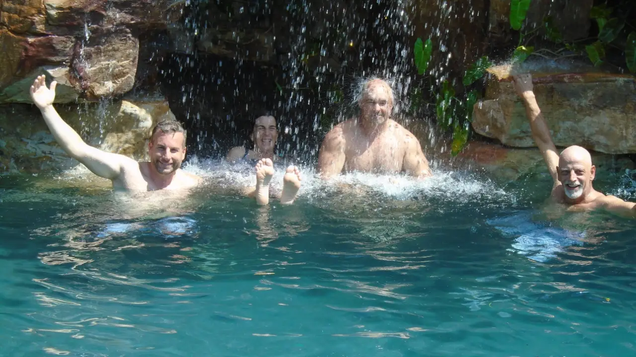 Animal Planet - Insane Pools: Off the Deep End