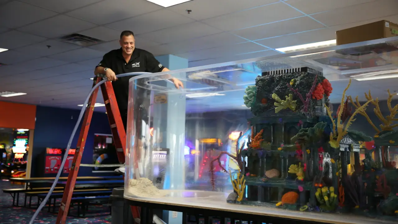 Animal Planet - Tanked