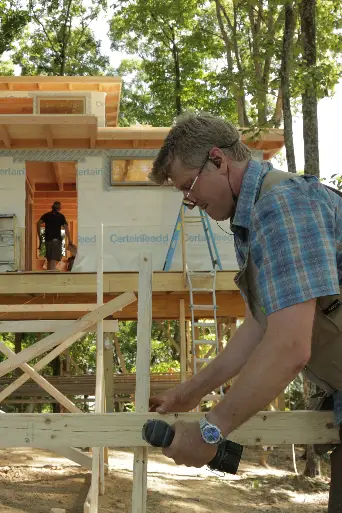 Bild från filmen Treehouse Masters