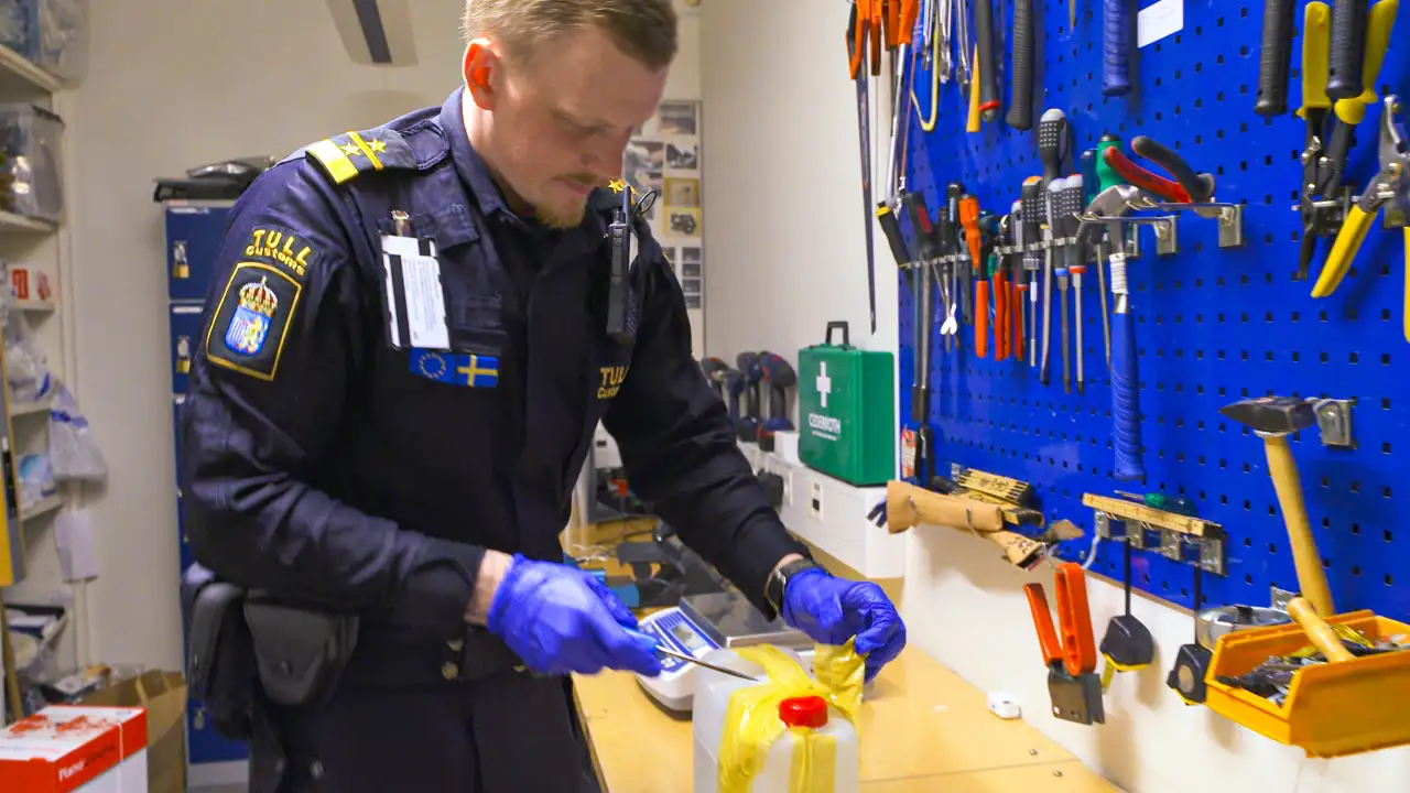 Investigation Discovery - Border Control: Sweden