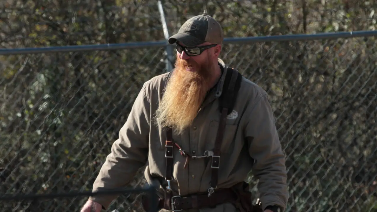 Discovery Channel - Barnwood Builders 