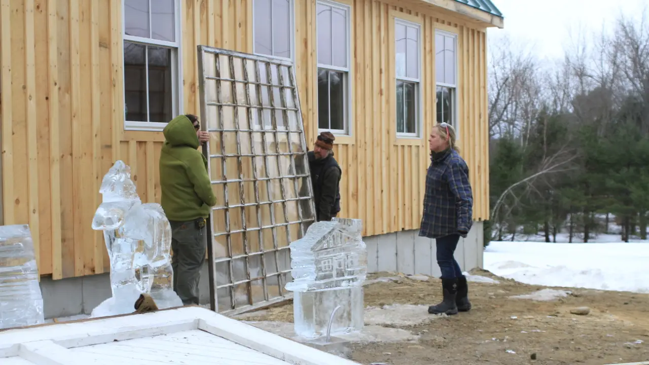 Discovery Channel - Maine Cabin Masters