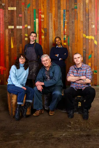 Bild från filmen Salvage Hunters: The Restorers