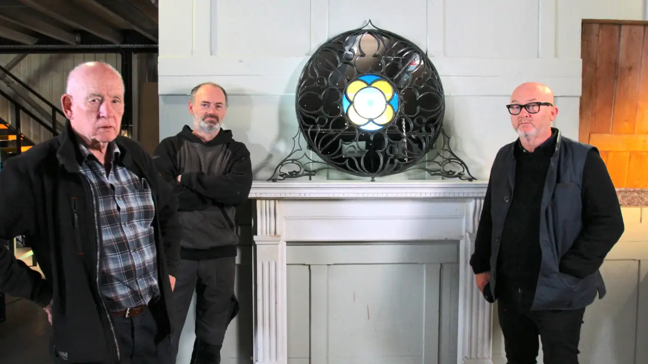 Salvage Hunters: The Restorers