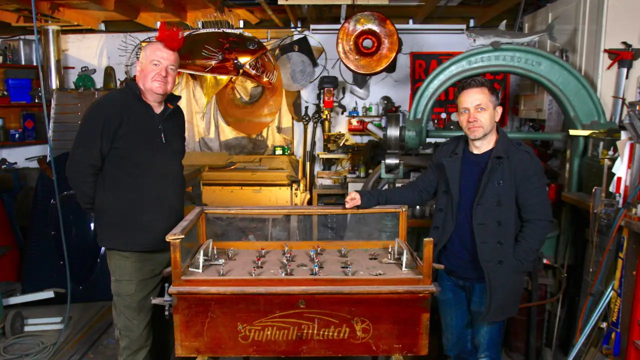 Discovery Channel - Salvage Hunters: The Restorers