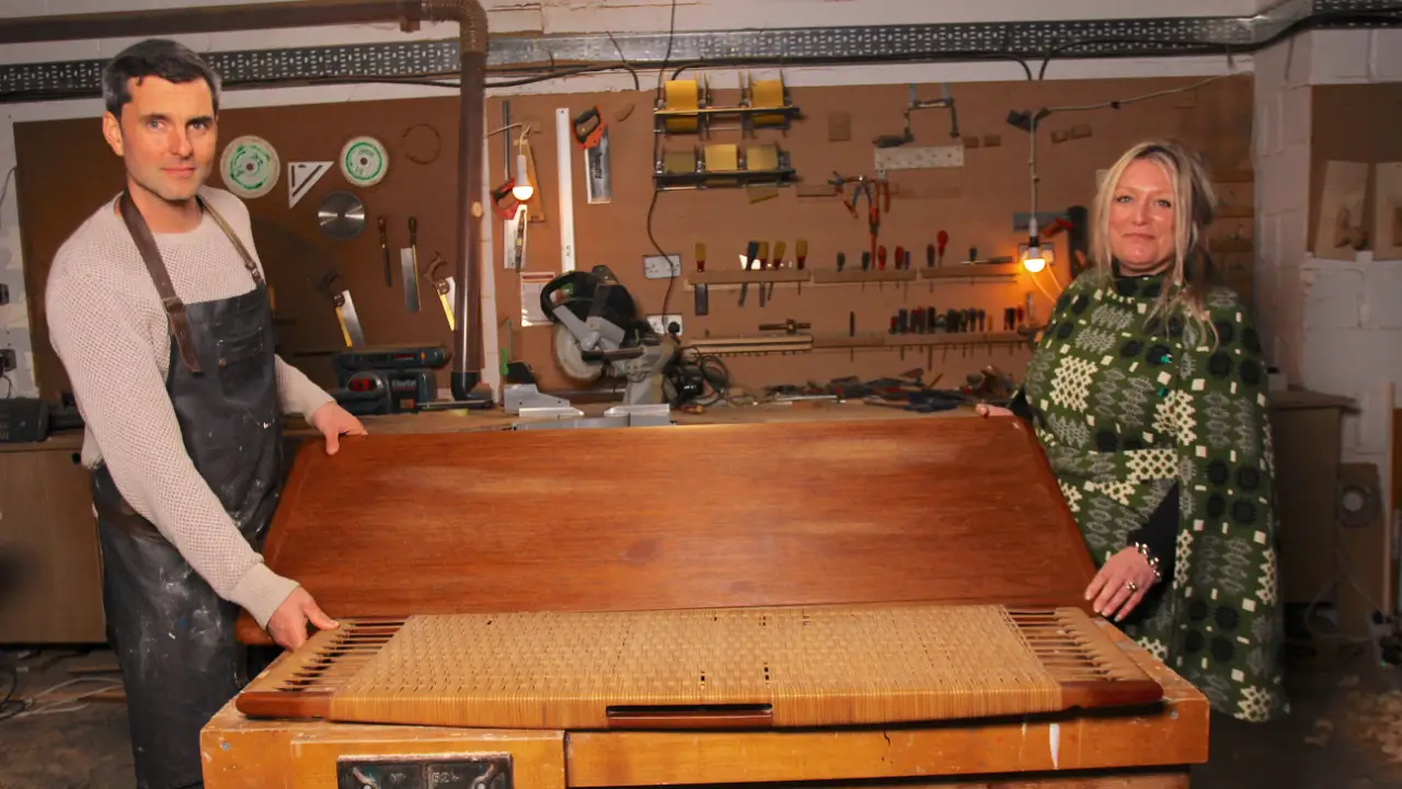 Discovery Channel - Salvage Hunters: The Restorers