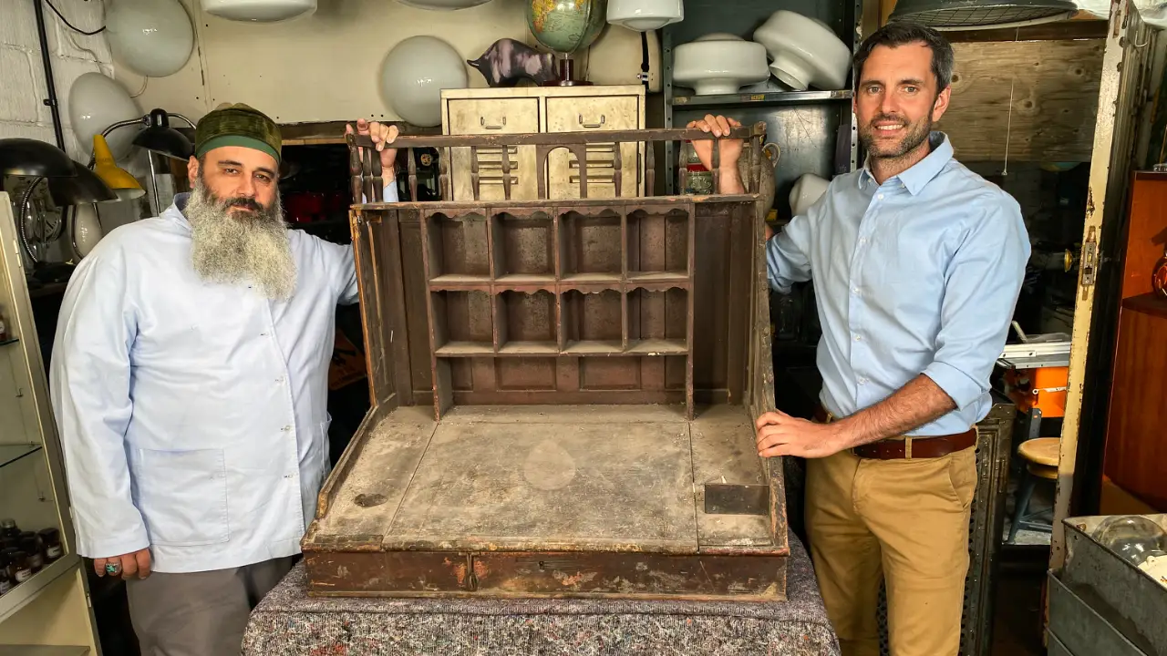 Salvage Hunters: The Restorers