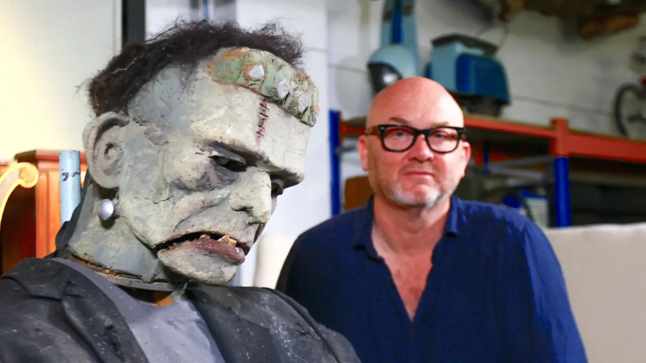 Discovery Channel - Salvage Hunters: The Restorers Halloween Special