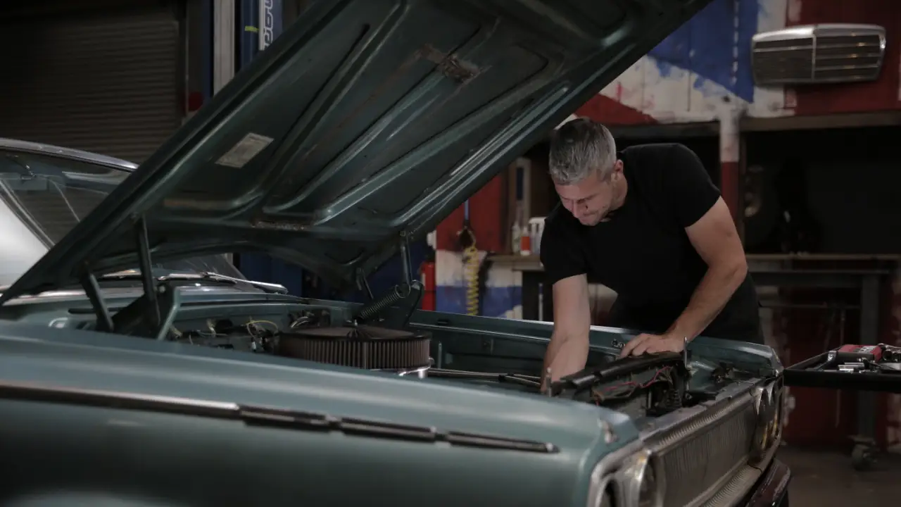 Discovery Channel - Wheeler Dealers