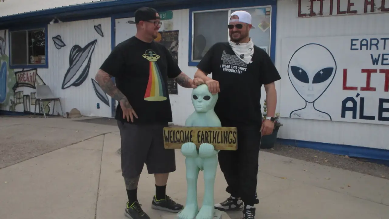 Discovery Science - Storming Area 51