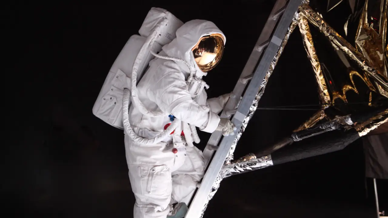 Discovery Science - Truth Behind the Moon Landing