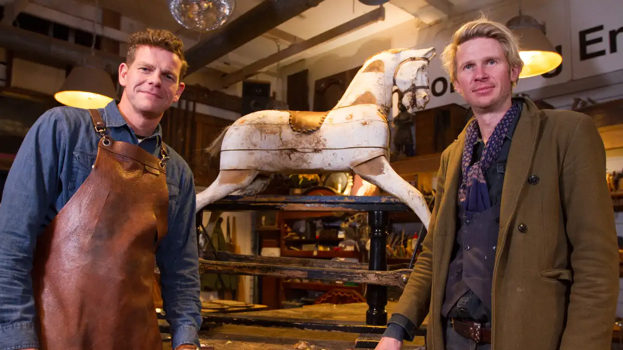Salvage Hunters: The Restorers