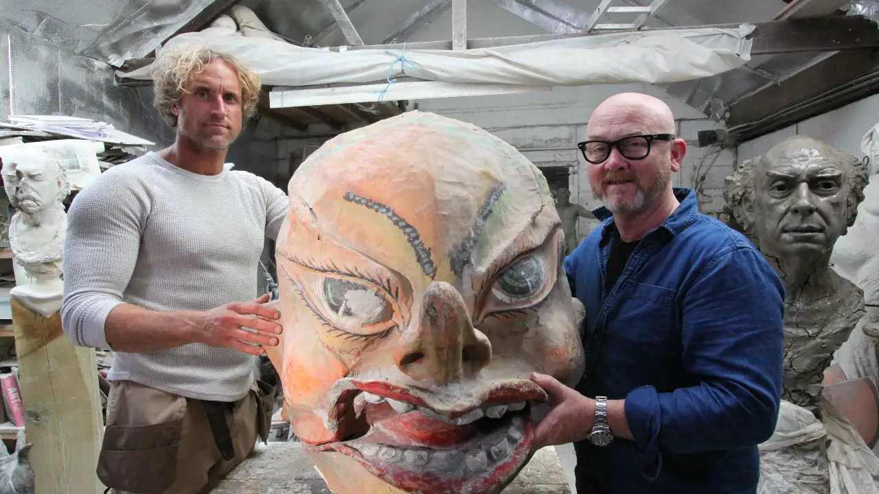 Discovery Channel - Salvage Hunters: The Restorers