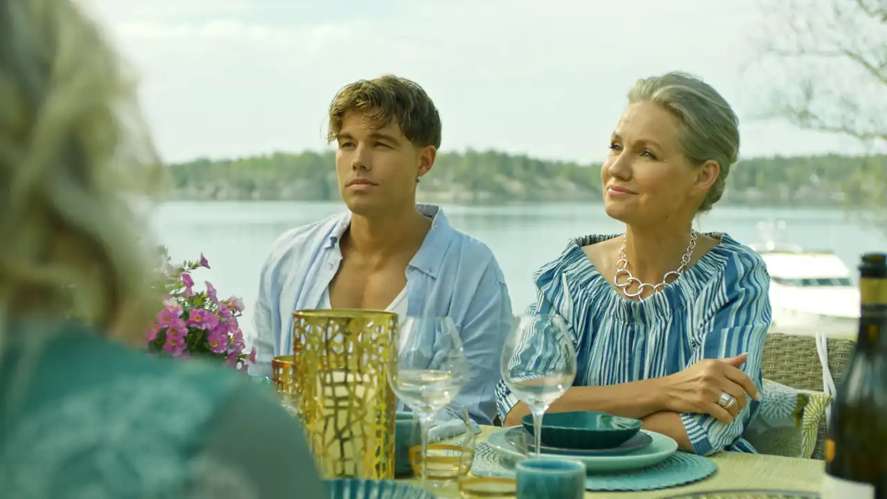 Kanal 9 - Sommaren med släkten