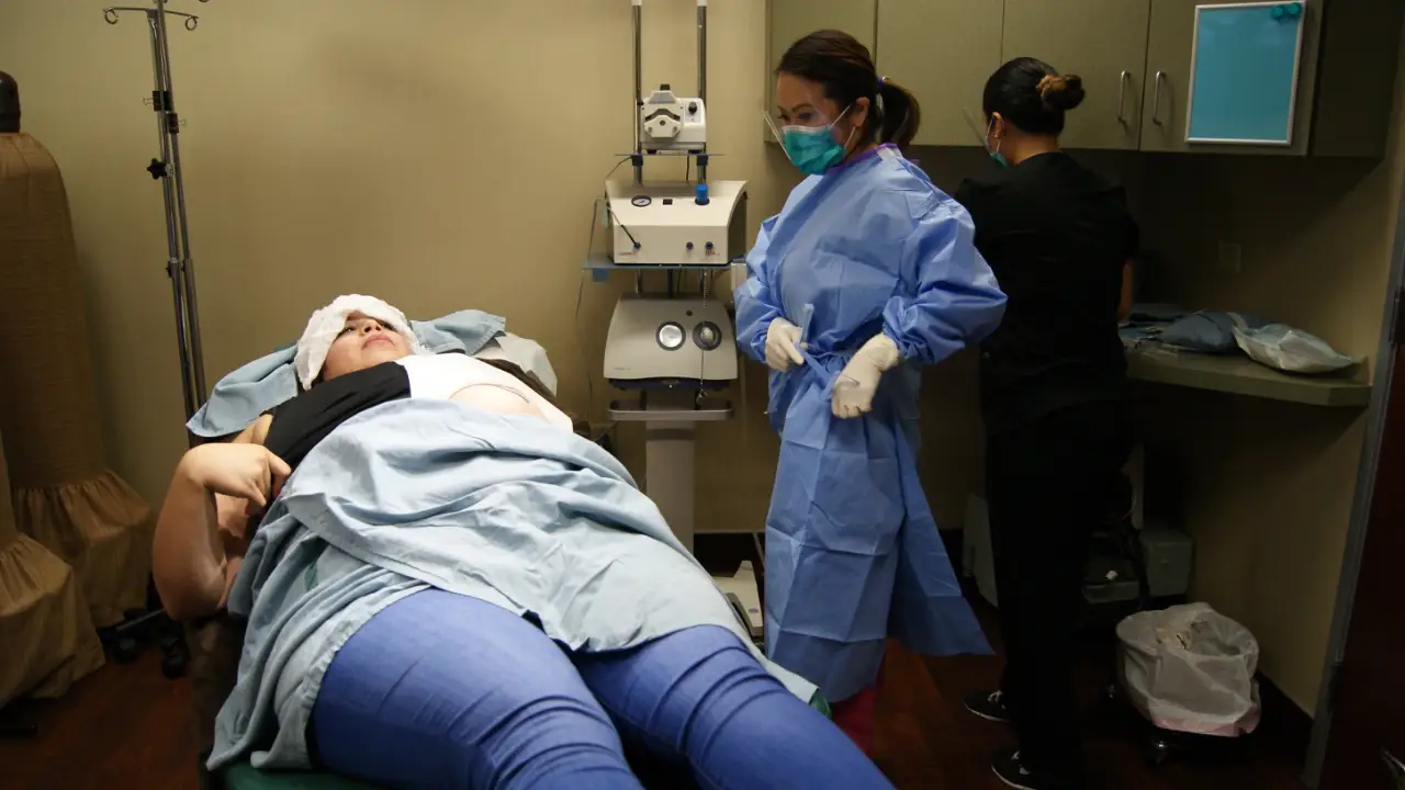 TLC - Dr. Pimple Popper