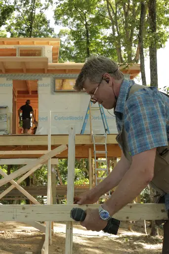 Bild från filmen Treehouse Masters