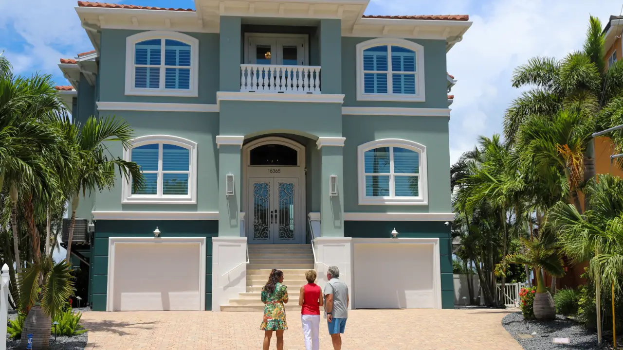 TV 11 - 100 Day Dream Home