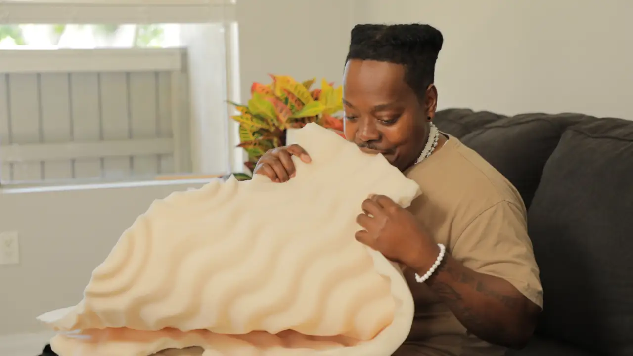 TV 11 - My Strange Addiction
