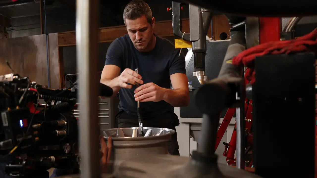 Discovery Channel - Wheeler Dealers
